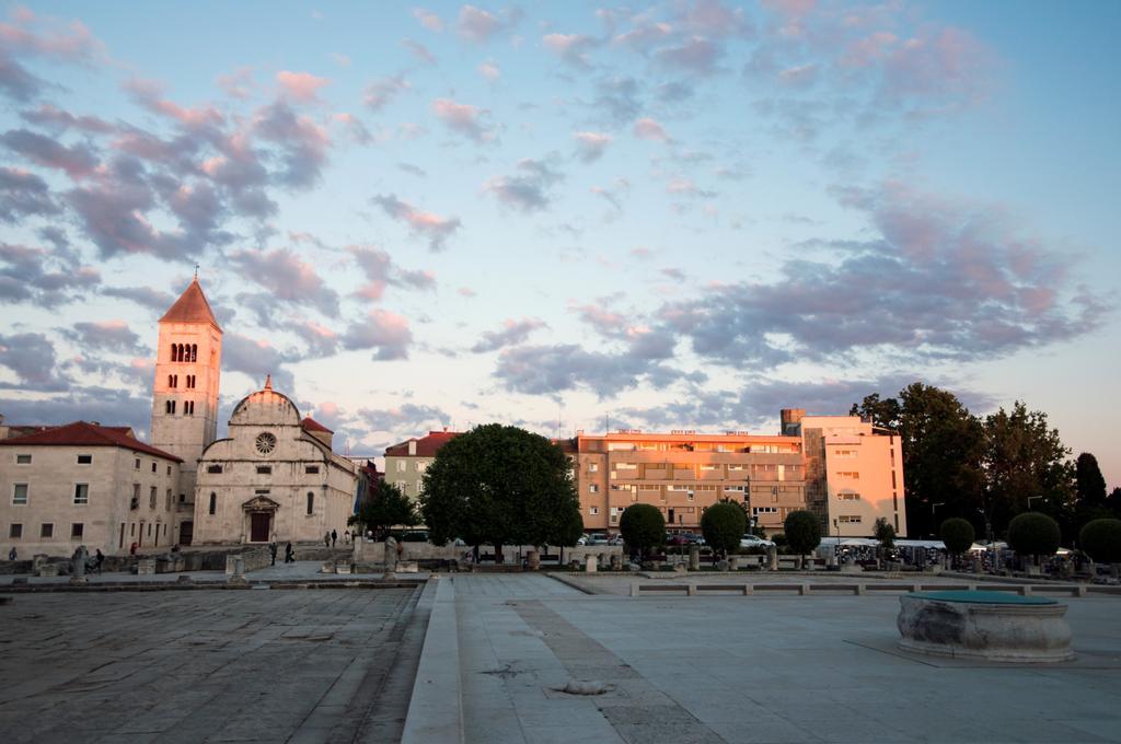 Town Center Apartments Zadar Buitenkant foto