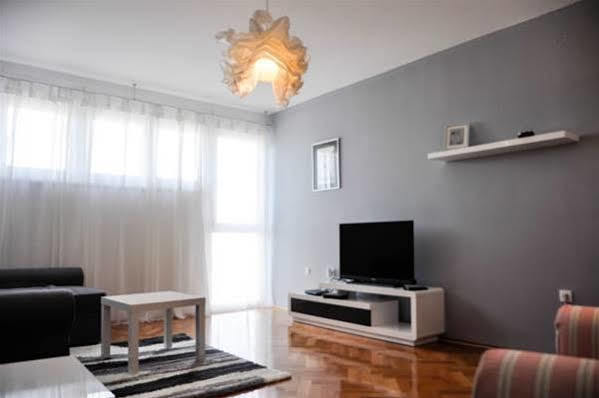 Town Center Apartments Zadar Buitenkant foto